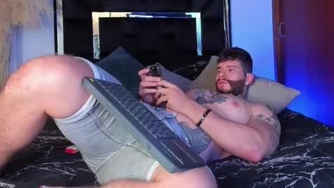 Snapshot of matius_foxtter chatting on 12-16-25, 11:54 matius foxter online show from 12-16-25, 11:54