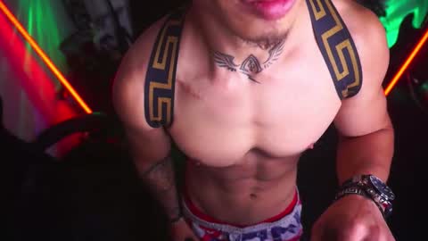 Snapshot of matiusdf chatting on 12-15-25, 02:54 matius online show from 12-15-25, 02:54