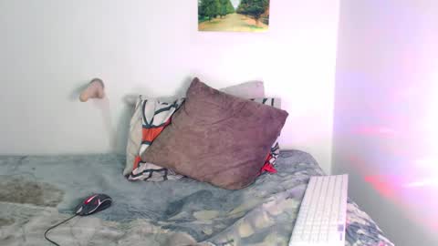 Snapshot of matraves chatting on 02-10-26, 07:12 matraves online show from 02-10-26, 07:12