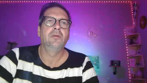 matrike1 online show from 10-31-25, 07:48