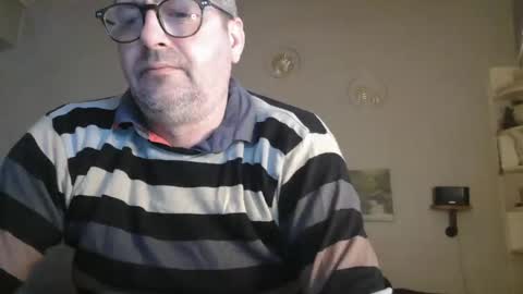 matrike1 online show from 04-13-26, 04:12