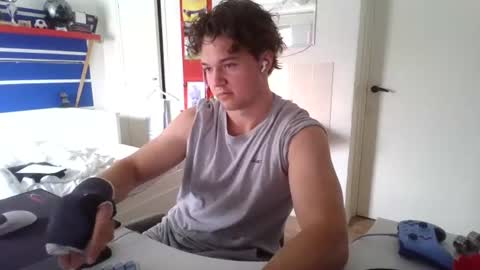 matswijnen1 online show from 07-30-26, 12:04