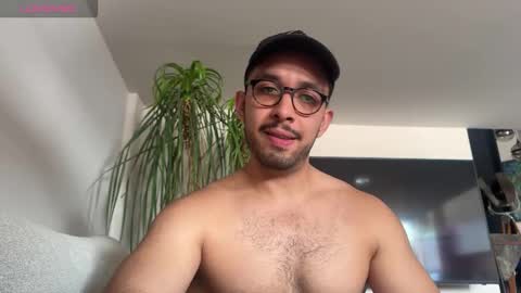 Snapshot of matt_artim chatting on 11-04-25, 09:47 The Matt Leon online show from 11-04-25, 09:47