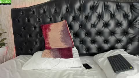 Snapshot of mattdevon chatting on 12-27-24, 08:18 Matt online show from 12-27-24, 08:18