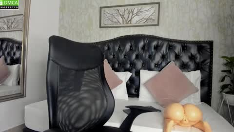 Snapshot of mattdevon chatting on 01-27-25, 06:41 Matt online show from 01-27-25, 06:41