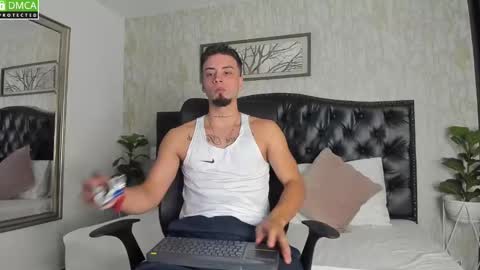 Snapshot of mattdevon chatting on 02-17-25, 07:10 Matt online show from 02-17-25, 07:10