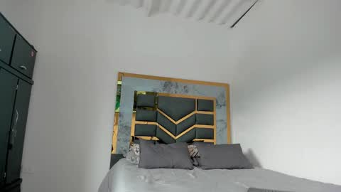 Snapshot of mattdevon chatting on 10-03-25, 05:10 Matt online show from 10-03-25, 05:10