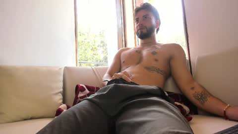 Snapshot of mattdevon7 chatting on 03-31-26, 03:23 mattdevon7 online show from 03-31-26, 03:23