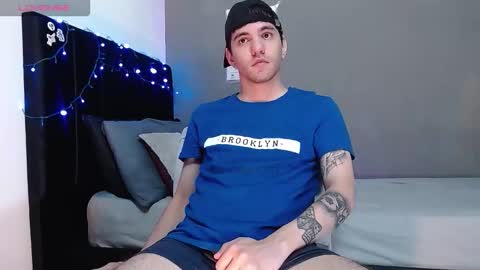 Snapshot of matteo12_ chatting on 12-22-25, 05:48 ---Matteo--- online show from 12-22-25, 05:48