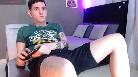 Snapshot of matteo12_ chatting on 01-06-26, 04:16 ---Matteo--- online show from 01-06-26, 04:16