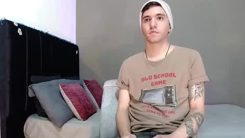 Snapshot of matteo12_ chatting on 01-12-26, 03:45 ---Matteo--- online show from 01-12-26, 03:45