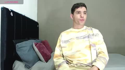 Snapshot of matteo12_ chatting on 01-17-26, 07:17 ---Matteo--- online show from 01-17-26, 07:17