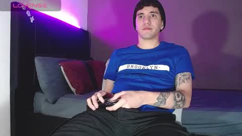 Snapshot of matteo12_ chatting on 02-18-26, 02:07 ---Matteo--- online show from 02-18-26, 02:07