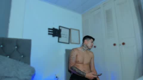 Snapshot of matteo_rreal chatting on 05-28-26, 02:53 MATTEO online show from 05-28-26, 02:53