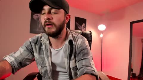 Snapshot of matteo_simpson chatting on 01-30-25, 01:11 Matteo simpson online show from 01-30-25, 01:11