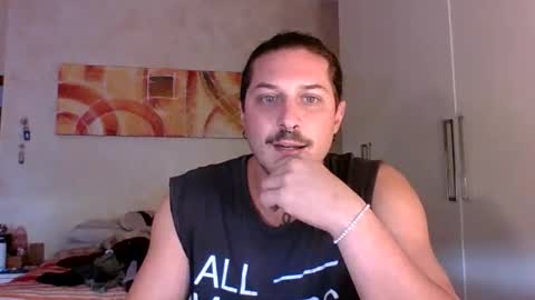 Snapshot of matteushh87 chatting on 10-23-25, 11:42 matteushh87 online show from 10-23-25, 11:42