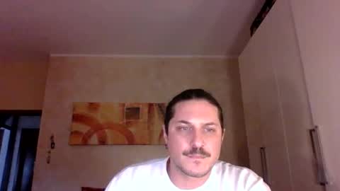 Snapshot of matteushh87 chatting on 11-26-25, 10:05 matteushh87 online show from 11-26-25, 10:05