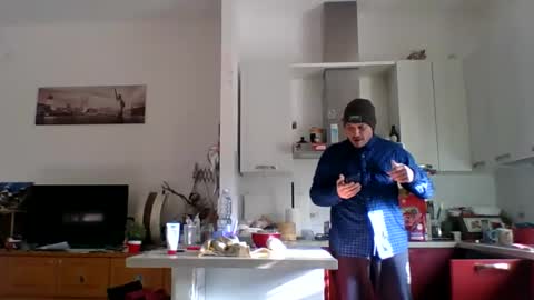 Snapshot of matteushh87 chatting on 12-05-25, 10:57 matteushh87 online show from 12-05-25, 10:57