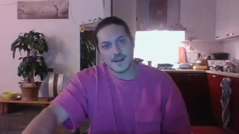 Snapshot of matteushh87 chatting on 02-01-26, 05:00 matteushh87 online show from 02-01-26, 05:00