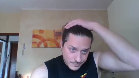 Snapshot of matteushh87 chatting on 04-01-26, 10:38 matteushh87 online show from 04-01-26, 10:38