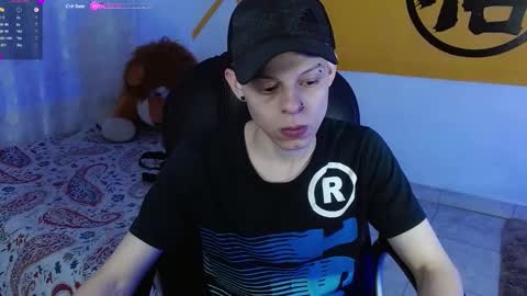 Snapshot of matthewboy_ chatting on 12-03-24, 06:04 MatthewBoy online show from 12-03-24, 06:04