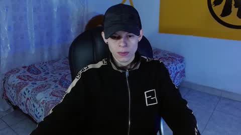 Snapshot of matthewboy_ chatting on 12-09-24, 12:51 MatthewBoy online show from 12-09-24, 12:51