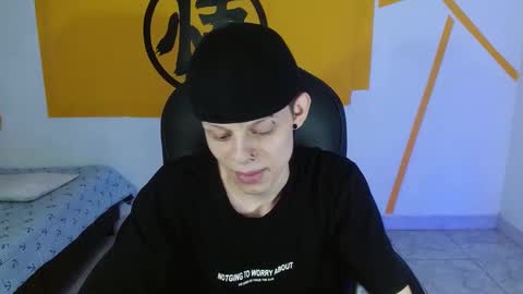 Snapshot of matthewboy_ chatting on 02-07-25, 11:34 MatthewBoy online show from 02-07-25, 11:34