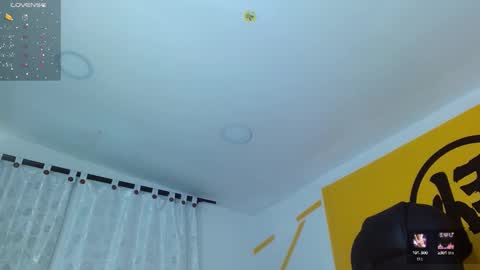 Snapshot of matthewboy_ chatting on 02-13-25, 06:41 MatthewBoy online show from 02-13-25, 06:41