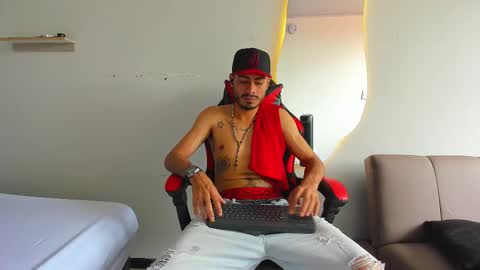 Snapshot of matthewcullenn chatting on 01-06-26, 06:11 Matthew online show from 01-06-26, 06:11