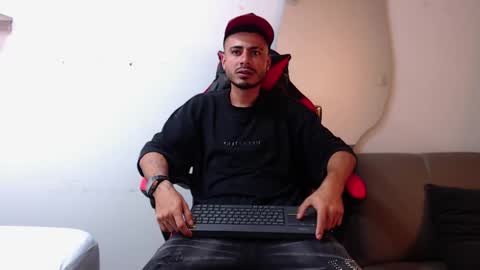 Snapshot of matthewcullenn chatting on 01-12-26, 11:54 Matthew online show from 01-12-26, 11:54