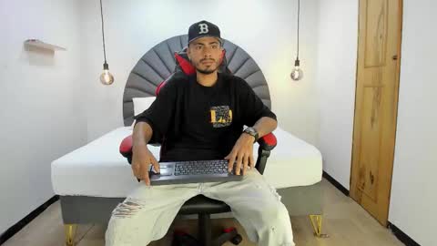 Snapshot of matthewcullenn chatting on 01-15-26, 08:34 Matthew online show from 01-15-26, 08:34