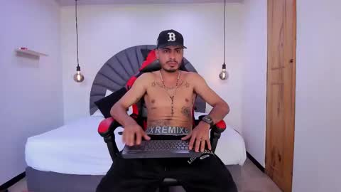 Snapshot of matthewcullenn chatting on 01-16-26, 08:35 Matthew online show from 01-16-26, 08:35