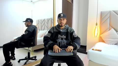 Snapshot of matthewcullenn chatting on 02-02-26, 04:11 Matthew online show from 02-02-26, 04:11