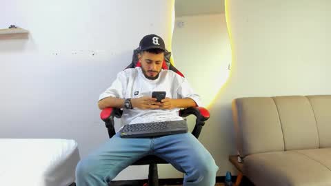 Snapshot of matthewcullenn chatting on 02-06-26, 09:07 Matthew online show from 02-06-26, 09:07