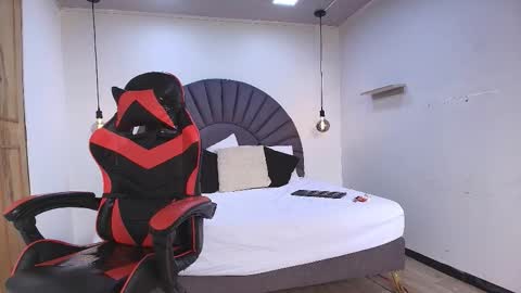 Snapshot of matthewcullenn chatting on 02-10-26, 07:07 Matthew online show from 02-10-26, 07:07