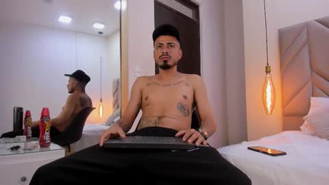 Snapshot of matthewcullenn chatting on 03-13-26, 08:15 Matthew online show from 03-13-26, 08:15