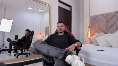 Matthew online show from 04-26-26, 07:44