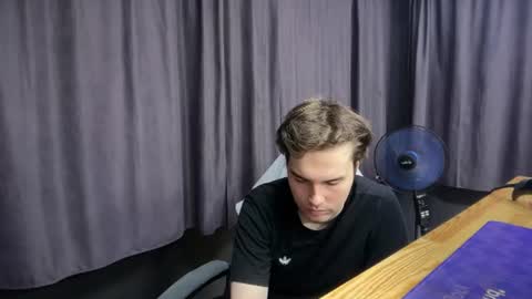 Snapshot of matthewglitch chatting on 06-16-26, 10:40 matthew online show from 06-16-26, 10:40