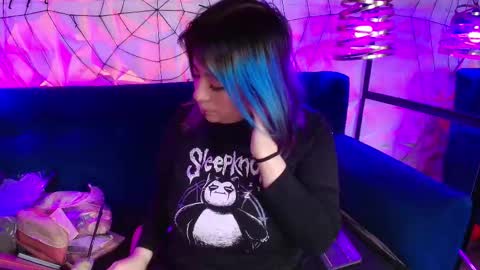 TATIANA  AND ROUS online show from 12-15-25, 11:03