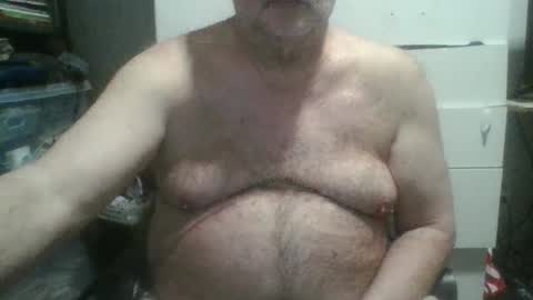 Snapshot of mattnudist chatting on 12-16-24, 04:16 Matt online show from 12-16-24, 04:16