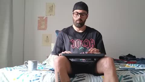 Snapshot of mattxfeet chatting on 05-08-26, 12:43 Matt online show from 05-08-26, 12:43