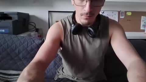 Snapshot of mattzz13 chatting on 03-08-26, 02:54 mattzz13 online show from 03-08-26, 02:54