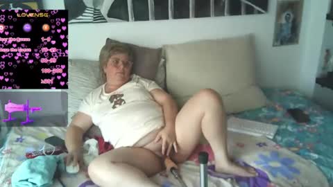 Snapshot of mature_couple_wild_2 chatting on 01-28-25, 10:34 DominikFrank online show from 01-28-25, 10:34