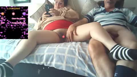 Snapshot of mature_couple_wild_2 chatting on 03-10-25, 04:03 DominikFrank online show from 03-10-25, 04:03