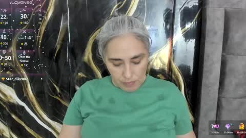 Snapshot of mature_gold chatting on 09-14-25, 12:04 mature_gold online show from 09-14-25, 12:04