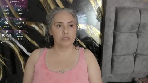 Snapshot of mature_gold chatting on 09-21-25, 12:51 mature_gold online show from 09-21-25, 12:51