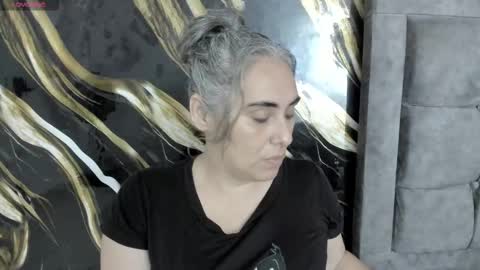 Snapshot of mature_gold chatting on 09-26-25, 12:31 mature_gold online show from 09-26-25, 12:31
