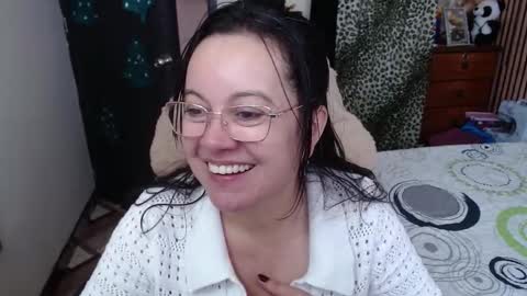 Sonia online show from 12-15-25, 04:00