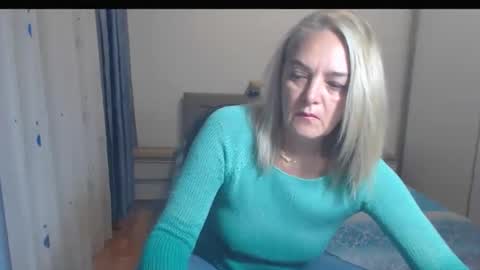 maturediana online show from 10-20-25, 02:01