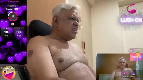 Snapshot of maturedman_44 chatting on 06-06-26, 11:04 DEV online show from 06-06-26, 11:04